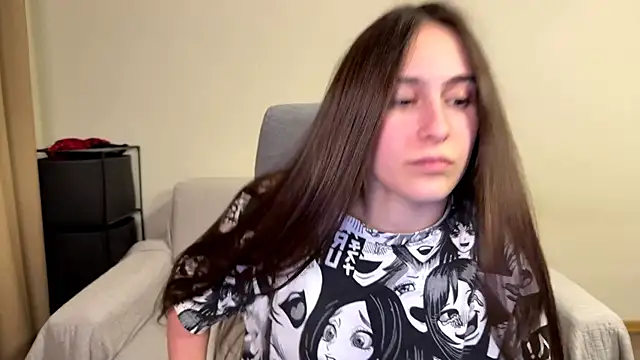 Snapshot of AliceKolltt chatting on May 31, 8:21 pm AliceKolltt online show from May 31, 8:21 pm