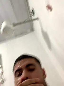 Casal Safado  online show from October 4, 8:40 pm