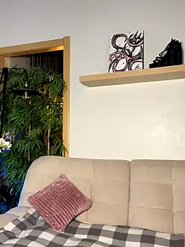 HumbleJess online show from September 13, 6:08 pm