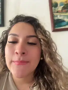 Snapshot of Sara_smiiith211 chatting on June 21, 9:28 pm Sara smiiith211 online show from June 21, 9:28 pm