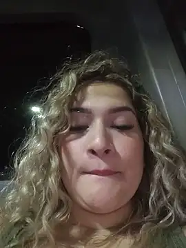 Snapshot of Sara_smiiith211 chatting on July 3, 12:39 am Sara smiiith211 online show from July 3, 12:39 am