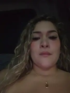 Snapshot of Sara_smiiith211 chatting on July 7, 1:19 am Sara smiiith211 online show from July 7, 1:19 am