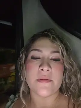 Snapshot of Sara_smiiith211 chatting on July 14, 12:35 am Sara smiiith211 online show from July 14, 12:35 am