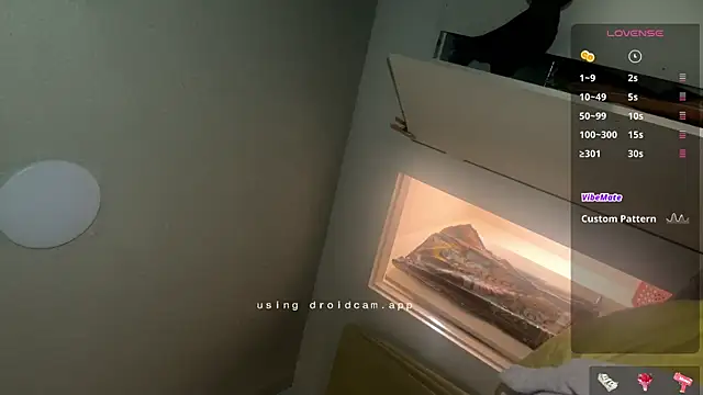 Snapshot of bukkakebae1 chatting on January 10, 10:04 pm bukkakebae1 online show from January 10, 10:04 pm