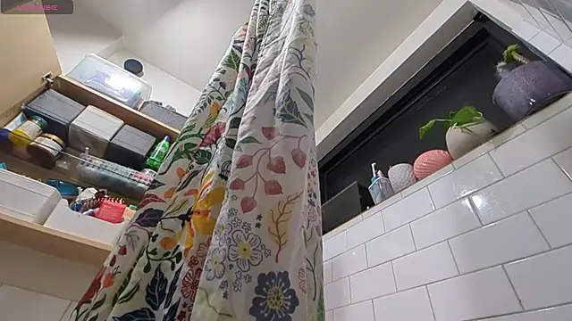 Snapshot of bukkakebae1 chatting on February 25, 11:30 am bukkakebae1 online show from February 25, 11:30 am