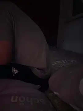 Snapshot of Bennyben8604 chatting on January 12, 5:03 am Bennyben8604 online show from January 12, 5:03 am