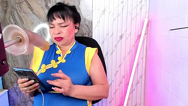 annie wigg online show from February 20, 3:14 am