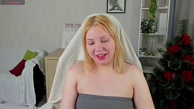 Stacy Luv online show from December 20, 9:05 am