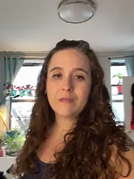 sylviahhh online show from April 28, 10:26 pm