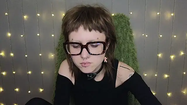 kortny yo online show from December 8, 5:01 pm