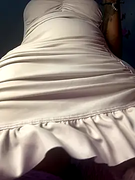 Cherrytowild online show from November 12, 8:37 am