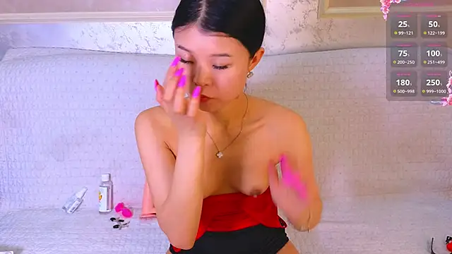 Tina Kim  online show from May 30, 9:06 am