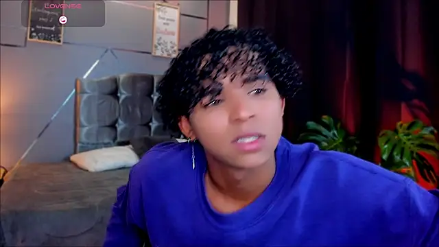 Noah Smith04 online show from November 17, 12:22 pm