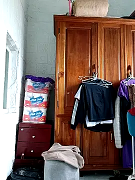 Snapshot of Blythe_69 chatting on March 9, 4:05 am Blythe 69 online show from March 9, 4:05 am