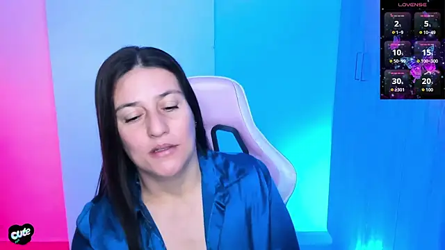 Snapshot of Saskyaa chatting on November 16, 1:55 am Saskyaa online show from November 16, 1:55 am