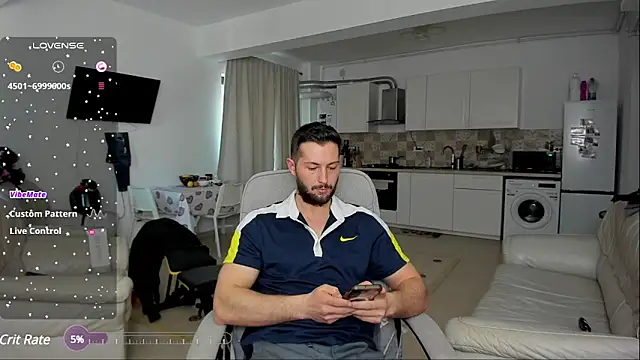 ZackFraser online show from March 7, 11:18 am