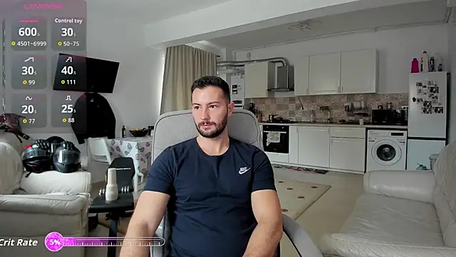 ZackFraser online show from October 26, 10:10 am