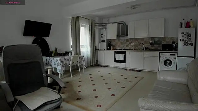 ZackFraser online show from November 12, 9:10 am