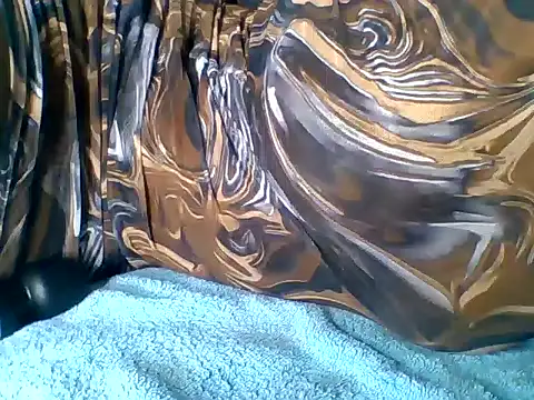 Snapshot of savage_coochie chatting on May 10, 1:00 am savage coochie online show from May 10, 1:00 am