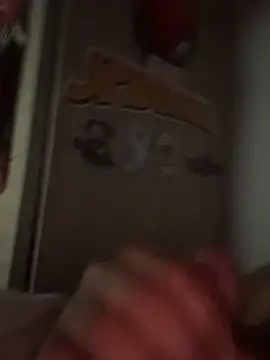 Snapshot of Luziluzi0999 chatting on December 21, 2:51 am Luziluzi0999 online show from December 21, 2:51 am