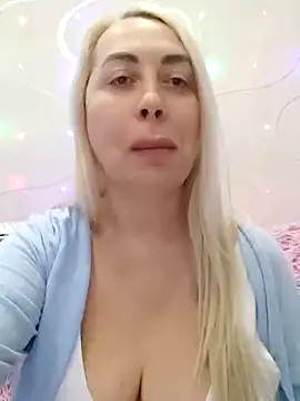 HotJanet online show from January 13, 6:27 pm