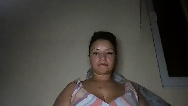 Snapshot of Linusya chatting on September 14, 4:39 pm Linusya online show from September 14, 4:39 pm