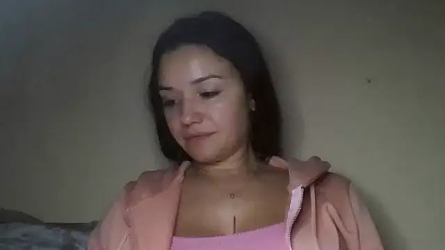 Snapshot of Linusya chatting on October 28, 4:31 pm Linusya online show from October 28, 4:31 pm