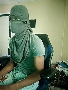 Snapshot of huntra-gamer chatting on May 22, 2:55 pm huntra-gamer online show from May 22, 2:55 pm