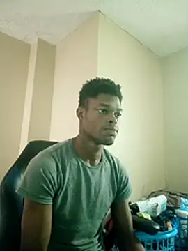 Snapshot of huntra-gamer chatting on May 24, 3:39 pm huntra-gamer online show from May 24, 3:39 pm
