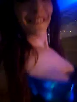 Snapshot of Luna_Kitanna chatting on January 5, 11:01 pm Luna Kitanna online show from January 5, 11:01 pm