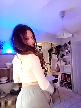 Snapshot of Luna_Kitanna chatting on January 19, 3:08 am Luna Kitanna online show from January 19, 3:08 am