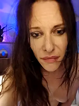 Snapshot of Luna_Kitanna chatting on March 22, 6:43 am Luna Kitanna online show from March 22, 6:43 am