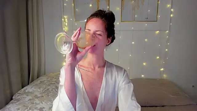 RubyAttwood online show from December 2, 10:49 pm