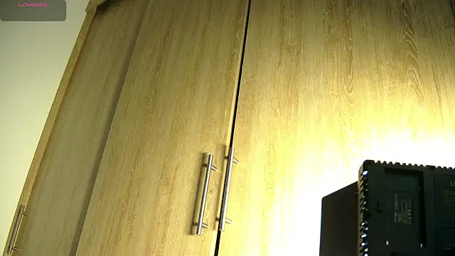 aidaadams online show from November 22, 10:47 am