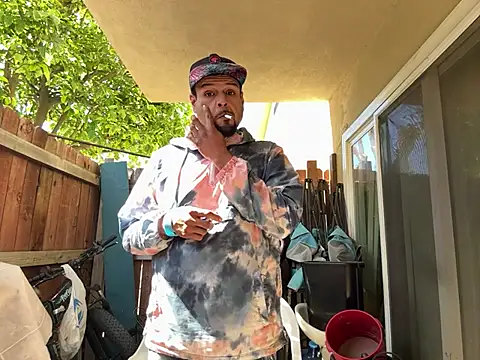 Snapshot of MrDickUdown24_7 chatting on March 15, 8:21 pm MrDickUdown24 7 online show from March 15, 8:21 pm