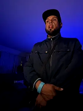 Snapshot of MrDickUdown24_7 chatting on September 12, 11:43 am MrDickUdown24 7 online show from September 12, 11:43 am