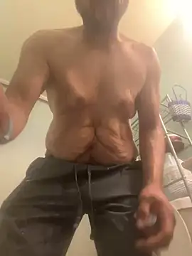 Snapshot of MrDickUdown24_7 chatting on November 4, 1:16 am MrDickUdown24 7 online show from November 4, 1:16 am