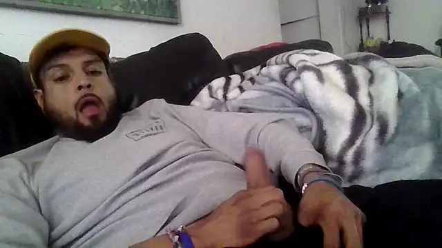 Snapshot of MrDickUdown24_7 chatting on February 22, 3:54 pm MrDickUdown24 7 online show from February 22, 3:54 pm