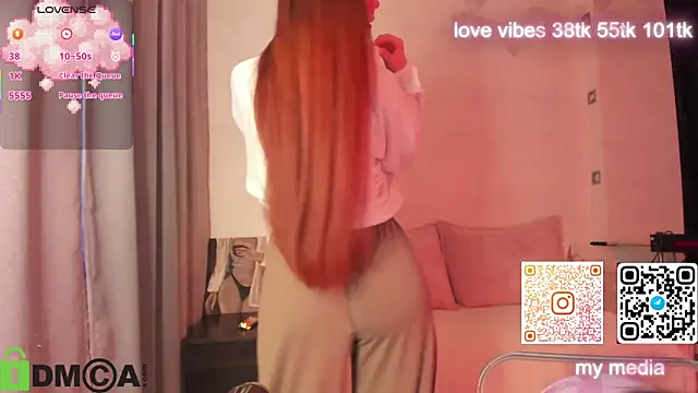 Snapshot of Tracy-Taylor chatting on September 11, 12:00 am Tracy-Taylor online show from September 11, 12:00 am