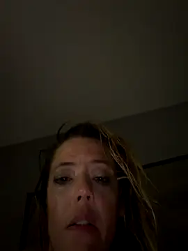 Snapshot of Blueeyesoulsnatcher chatting on October 19, 10:05 am Blueeyesoulsnatcher online show from October 19, 10:05 am