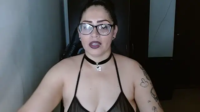natashasmithe online show from May 17, 12:19 am