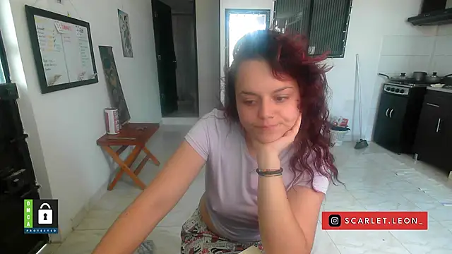 Snapshot of Scarletleon77 chatting on February 2, 3:55 pm Scarletleon77 online show from February 2, 3:55 pm