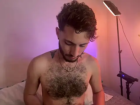 Snapshot of axel_giracr chatting on December 24, 7:22 pm axel giracr online show from December 24, 7:22 pm