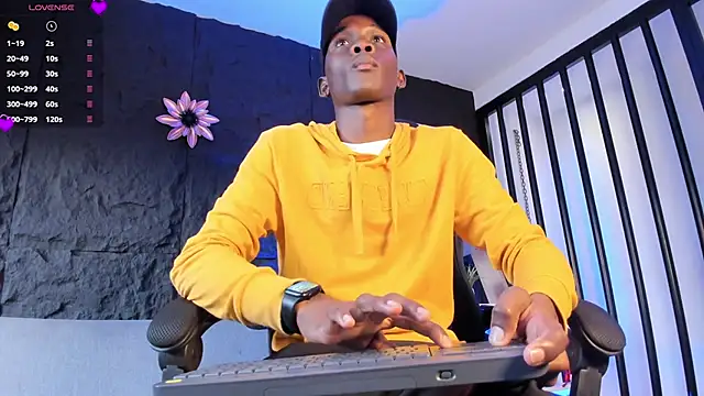 JacksonMuller  online show from December 2, 1:17 pm