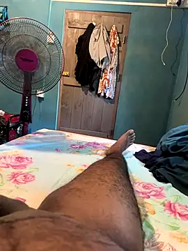 Snapshot of amil93sl chatting on October 31, 6:14 am amil93sl online show from October 31, 6:14 am