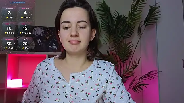 SweetieKendl online show from March 25, 11:00 pm