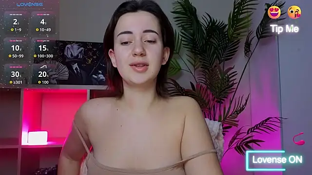 SweetieKendl online show from March 26, 10:37 pm