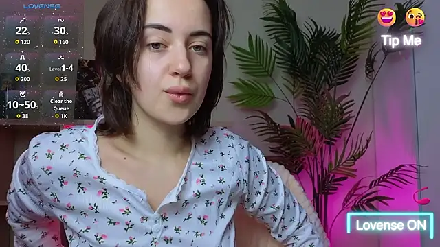 SweetieKendl online show from March 29, 9:59 pm