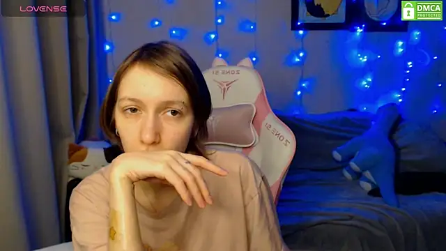 Snapshot of LeahGottty chatting on December 30, 3:13 pm LeahGottty online show from December 30, 3:13 pm