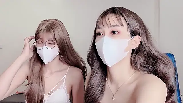 Snapshot of Mono-Stewardesss chatting on March 1, 3:32 am Mono-Stewardesss online show from March 1, 3:32 am